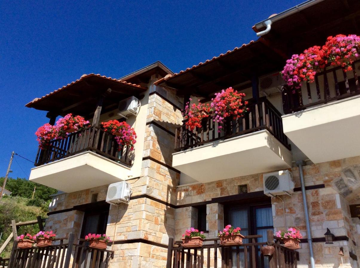 Petrini Gonia Aparthotel Livadherón Exterior foto